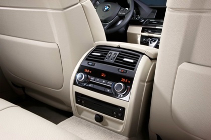 Ra mắt BMW 5-series phiên bản mới - 12 Ra mắt BMW 5-series phiên bản mới - 12