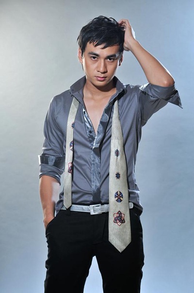 “Trai nhảy” Ngọc Thuận khoe dáng trong chùm ảnh mới - 4 “Trai nhảy” Ngọc Thuận khoe dáng trong chùm ảnh mới - 4