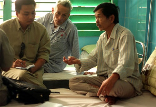 Bắt thêm 3 bị can trong vụ đánh người, cướp thùng phiếu - 1