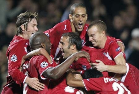 Bordeaux ra tay mở đường sống cho Bayern - 1 Bordeaux ra tay mở đường sống cho Bayern - 1