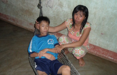 “Nếu có cơ hội tôi xin chết để con được sống” - 1 “Nếu có cơ hội tôi xin chết để con được sống” - 1