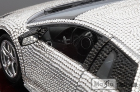 Đồ chơi nhà giàu: Lamborghini nạm pha lê - 6 Đồ chơi nhà giàu: Lamborghini nạm pha lê - 6