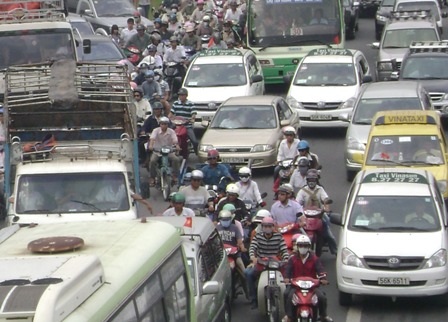 “Văn hóa giao thông đang xuống cấp thảm hại” - 1
