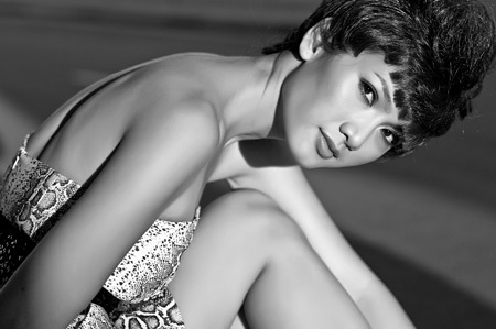 Chùm ảnh: Anh Thư “chơi” với mảng màu đen trắng - 4