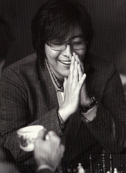 Bae Yong Joon làm người mẫu thời trang - 9