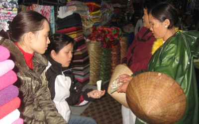 Tình làng nghĩa xóm kiểu… nhà nghèo - 1