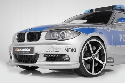 BMW 1-Series Coupe “khoác áo” cảnh sát - 8 BMW 1-Series Coupe “khoác áo” cảnh sát - 8