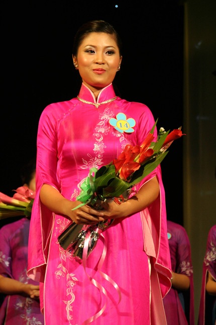 Hoa khôi ĐH Phú Xuân lộ diện - 22 Hoa khôi ĐH Phú Xuân lộ diện - 22