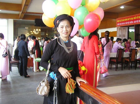 Những cô giáo giỏi việc trường, đảm việc nhà - 2 Những cô giáo giỏi việc trường, đảm việc nhà - 2