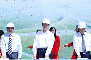 Thủ tướng khởi công đường cao tốc Trung Lương - Mỹ Thuận - 1 Thủ tướng khởi công đường cao tốc Trung Lương - Mỹ Thuận - 1