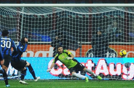 Thắng nhọc nhằn, Inter “cắt đuôi” đội bám đuổi - 3 Thắng nhọc nhằn, Inter “cắt đuôi” đội bám đuổi - 3