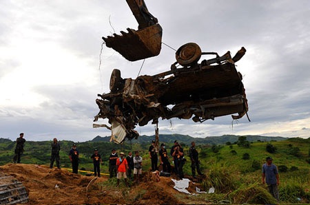 Hình ảnh từ vụ thảm sát bầu cử kinh hoàng ở Philippines - 7