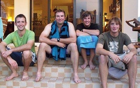 Iran chặn thuyền buồm, bắt giữ 5 công dân Anh - 1 Iran chặn thuyền buồm, bắt giữ 5 công dân Anh - 1