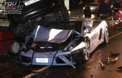 Siêu xe Lamborghini Gallardo cảnh sát gặp nạn - 8 Siêu xe Lamborghini Gallardo cảnh sát gặp nạn - 8