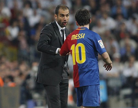 Những khoảnh khắc đáng nhớ của Messi năm 2009 - 2 Những khoảnh khắc đáng nhớ của Messi năm 2009 - 2