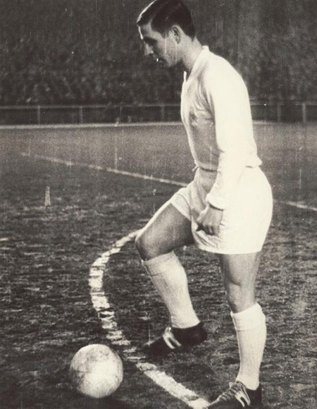 10 "Quả bóng vàng" từng thi đấu ở La Liga - 1 10 "Quả bóng vàng" từng thi đấu ở La Liga - 1