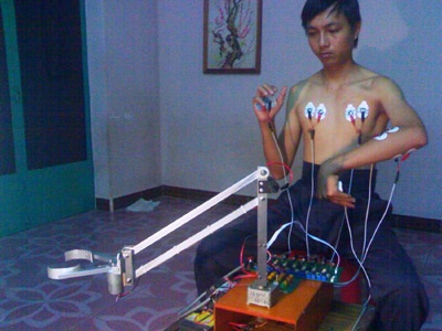 “Cú chơi liều” tuyệt vời của chàng sinh viên Bách khoa - 1