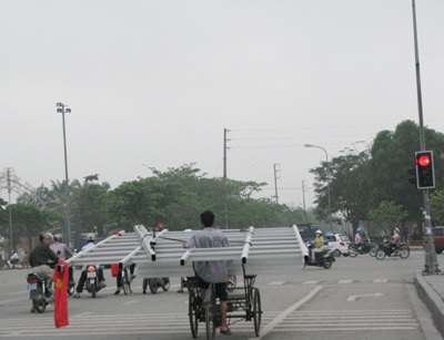 Giao thông “thời nặng nhọc” - 13 Giao thông “thời nặng nhọc” - 13