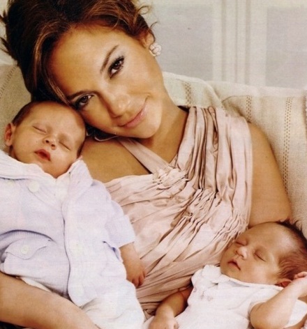 Jennifer Lopez thích nhất khoe ảnh con - 1 Jennifer Lopez thích nhất khoe ảnh con - 1