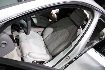 Hé lộ giá bán Audi A8 phiên bản 2011 - 10