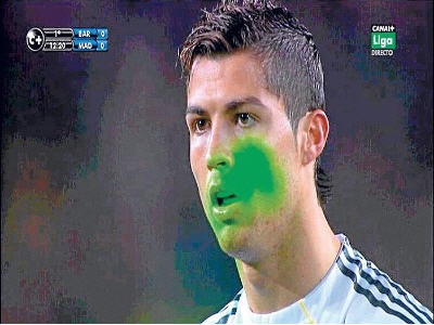 Real Madrid tính kiện Barca vụ C. Ronaldo bị chiếu tia laser - 1
