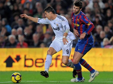 C. Ronaldo muốn “tránh mặt” MU - 1 C. Ronaldo muốn “tránh mặt” MU - 1