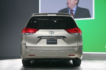 Toyota Sienna thế hệ mới - Tiện dụng và thiết thực - 7 Toyota Sienna thế hệ mới - Tiện dụng và thiết thực - 7