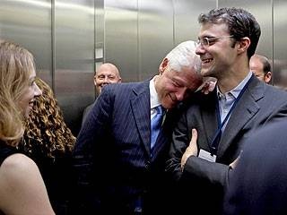 Bill Clinton “khen” con rể tương lai - 1 Bill Clinton “khen” con rể tương lai - 1