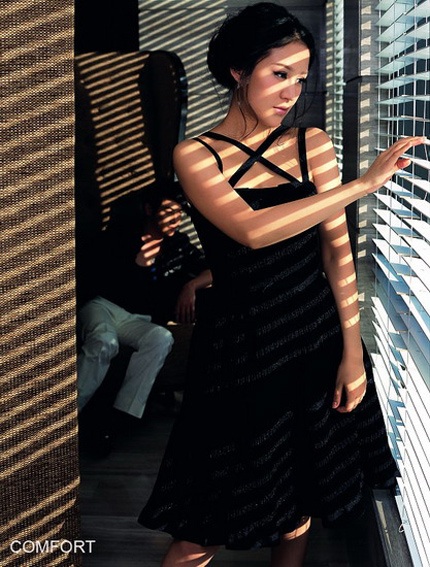 Lục Nghị “khoe” con gái trên tạp chí lớn - 12