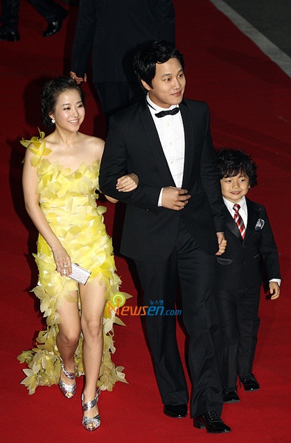 Ha Ji Won nổi bật trong đêm trao giải Rồng Xanh năm 2009 - 31 Ha Ji Won nổi bật trong đêm trao giải Rồng Xanh năm 2009 - 31