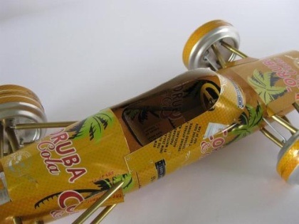 Những tuyệt tác ô tô mô hình từ vỏ lon - 4 Những tuyệt tác ô tô mô hình từ vỏ lon - 4