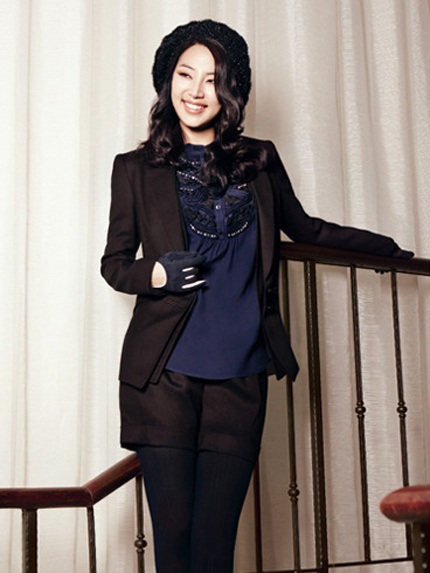 Han Ji Hye duyên dáng với thời trang Blue Pepe - 3