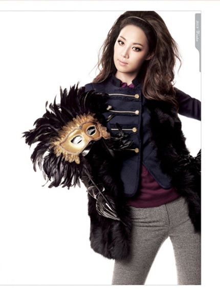 Han Ji Hye duyên dáng với thời trang Blue Pepe - 18