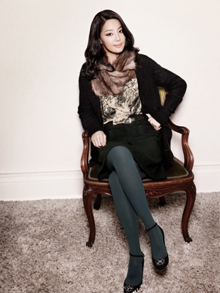 Han Ji Hye duyên dáng với thời trang Blue Pepe - 29