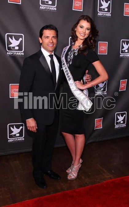 Những hình ảnh mới của đương kim Hoa hậu Hoàn vũ - 27 Những hình ảnh mới của đương kim Hoa hậu Hoàn vũ - 27