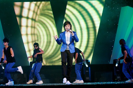 Mỹ Tâm, Mỹ Linh, Cẩm Ly... hội tụ trong V-music - 15