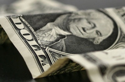 Thông tin FED nâng lãi suất, USD tăng giá mạnh - 1