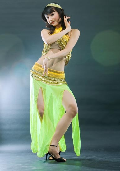 Á khôi Sinh viên Hà Nội đóng phim “Thái sư Trần Thủ Độ” - 4 Á khôi Sinh viên Hà Nội đóng phim “Thái sư Trần Thủ Độ” - 4