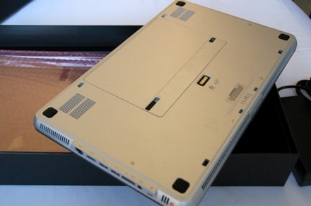 “Đập hộp” laptop cao cấp HP Envy 15 - 10 “Đập hộp” laptop cao cấp HP Envy 15 - 10