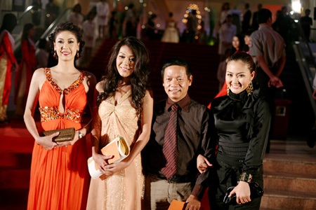 Rộn ràng lễ khai mạc LHP Việt Nam lần thứ 16 - 21