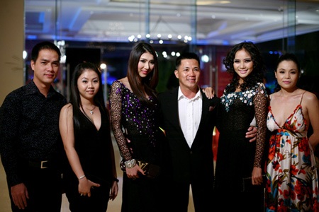 Rộn ràng lễ khai mạc LHP Việt Nam lần thứ 16 - 24