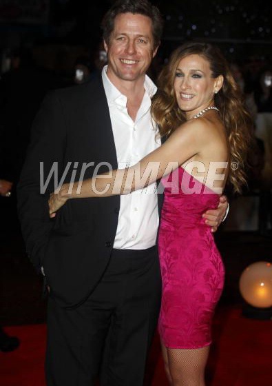 Sarah Jessica Parker tình tứ với Hugh Grant trên thảm đỏ - 1