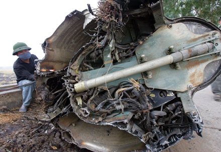 “Tự đầu độc” ở làng đồng nát  - 2