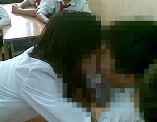 Giật mình “yêu tuổi 13” - 1