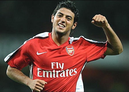 Mất Bendtner dài hạn, Arsenal vội “trói” Vela - 2 Mất Bendtner dài hạn, Arsenal vội “trói” Vela - 2