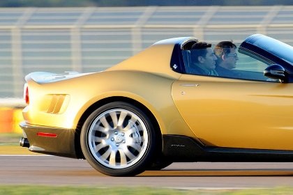 P540 Superfast Aptera - Chiếc Ferrari độc nhất vô nhị  - 4