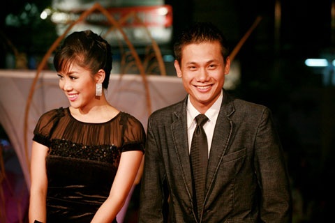 Đỗ Hải Yến “khoe” bạn trai trên thảm đỏ LHP Việt Nam - 10 Đỗ Hải Yến “khoe” bạn trai trên thảm đỏ LHP Việt Nam - 10