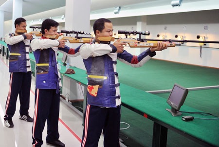 Vũ Thị Hương giật Vàng, Việt Nam tuột ngôi đầu  - 3