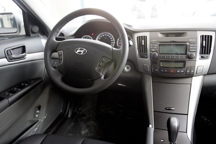 Hyundai Sonata - "Chạy" kịp thuế - 9 Hyundai Sonata - "Chạy" kịp thuế - 9