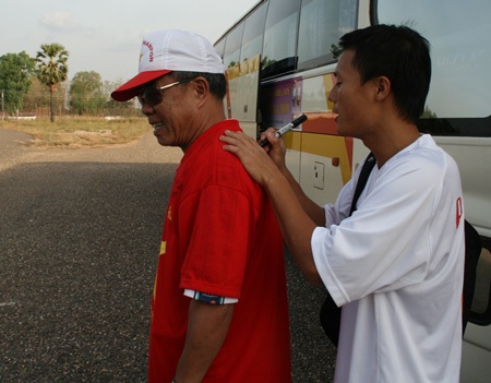 CĐV nhiệt thành tiếp “lửa” cho U23 Việt Nam - 6 CĐV nhiệt thành tiếp “lửa” cho U23 Việt Nam - 6